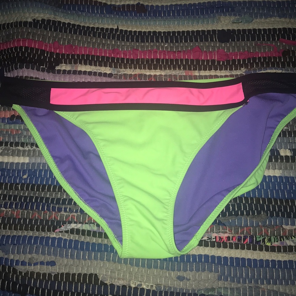 Bikini bottoms